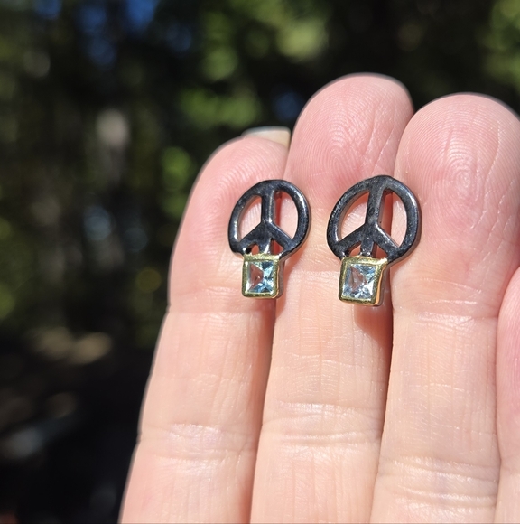 Topaz Natural Gemstone Peace Sign Sterling Rhodium & Gold Earrings 3k Each - Picture 5 of 8